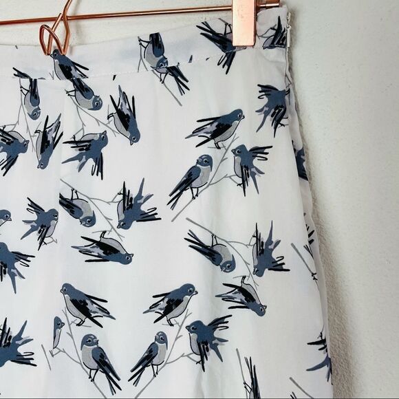 EUC Forever 21 White Birds Printed Pants Medium - Picture 5 of 7